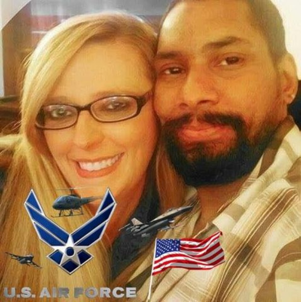 Meet your Posher, Elisha